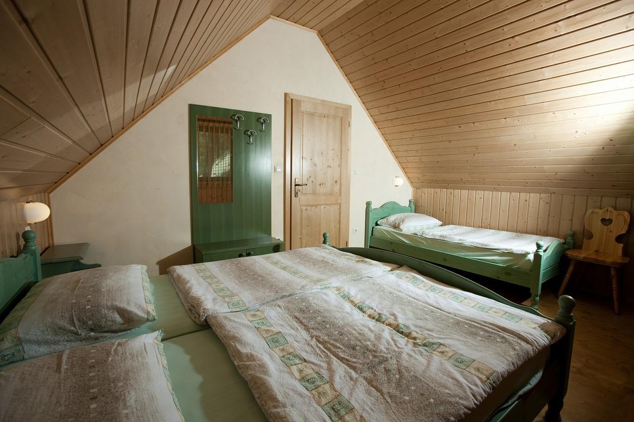 Bungalovi Camping Sobec Hotel Lesce  Exterior photo