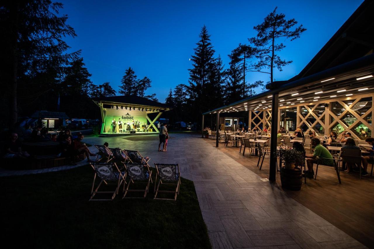 Bungalovi Camping Sobec Hotel Lesce  Exterior photo